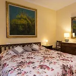 Stylish Florentine Villa In The City With Pool Plus